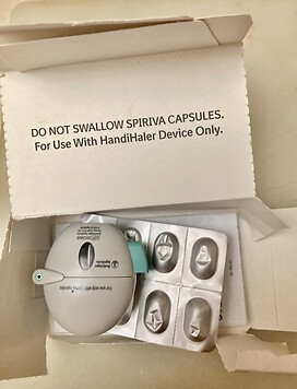 Spiriva box with cheap glue